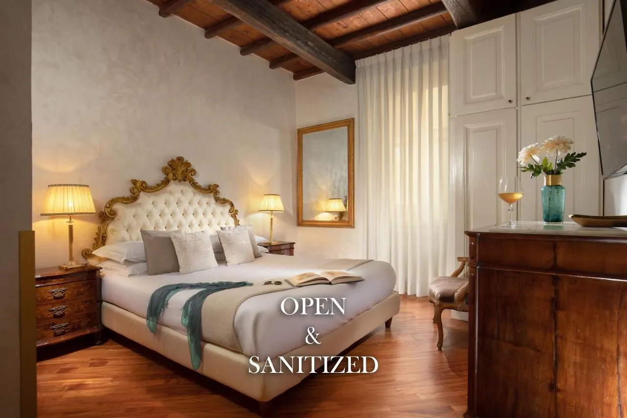 Condotti Corner Apartment Piazza Di Spagna Roma